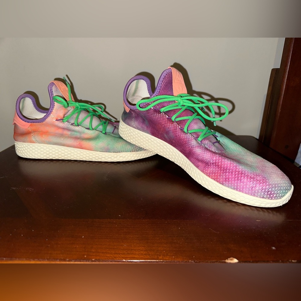 Pharrell Williams Hu tennis shoe